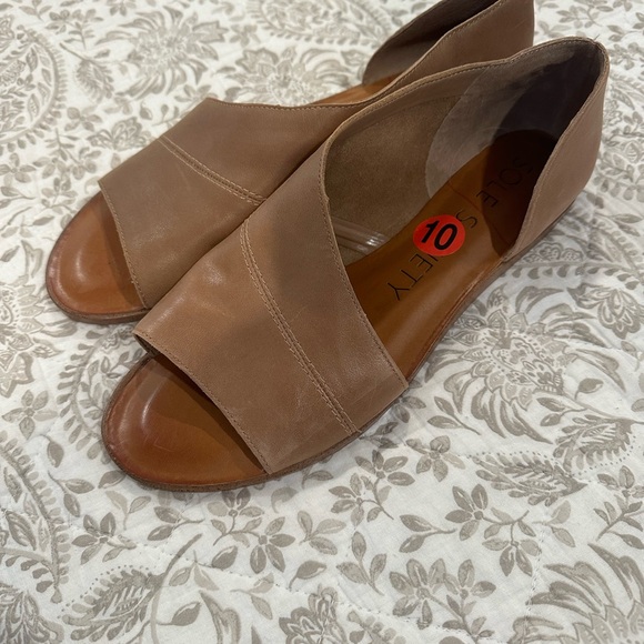 Women’s flat sandals - Picture 3 of 5